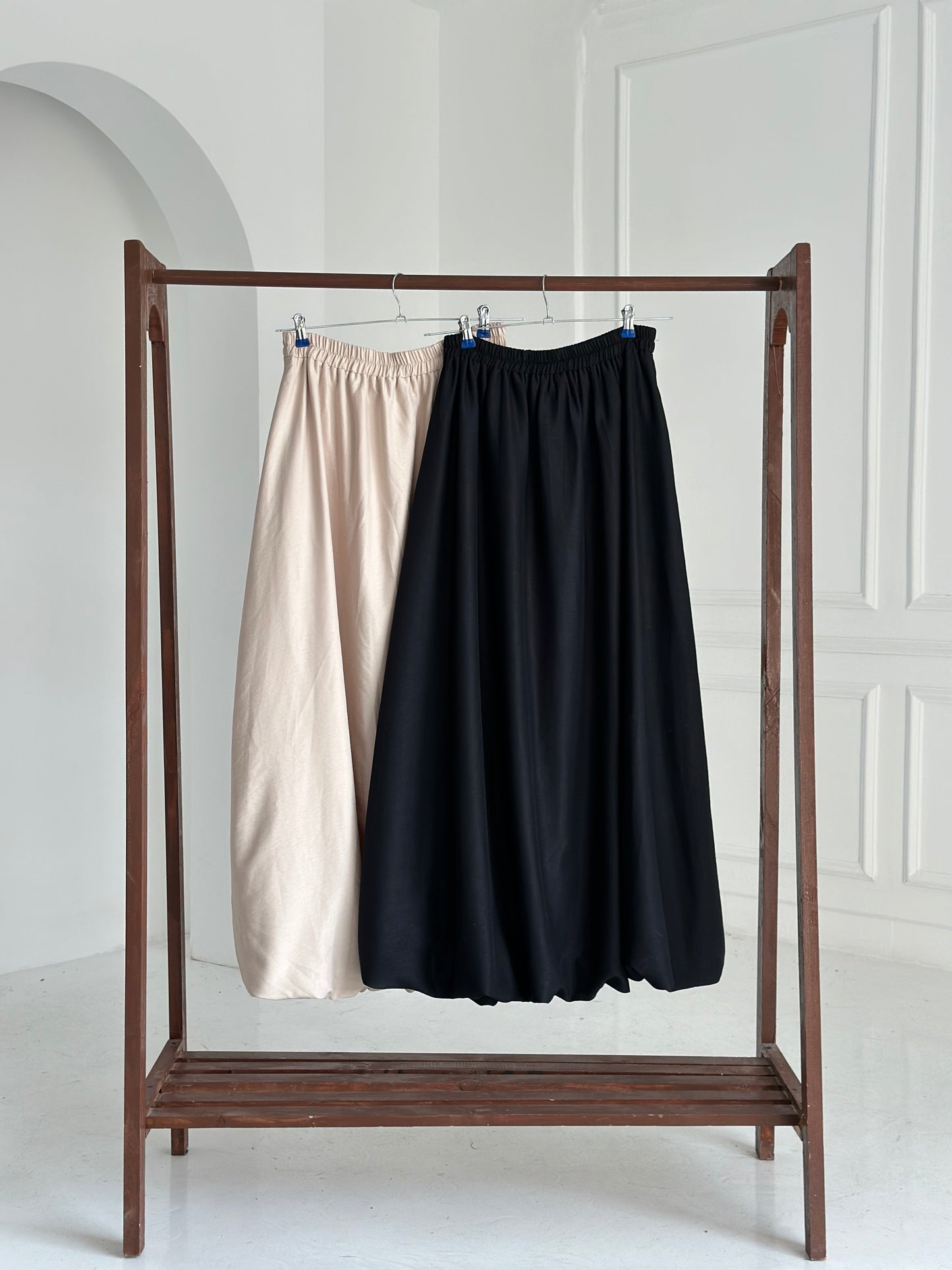 Balloon skirt -black