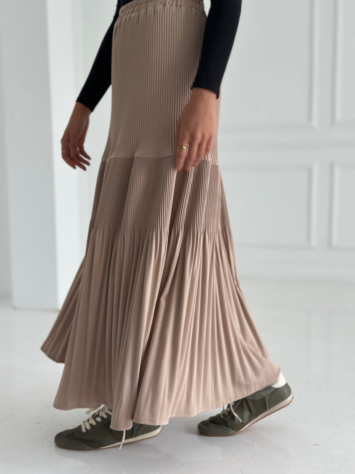 Pillise skirt- Dark Beige