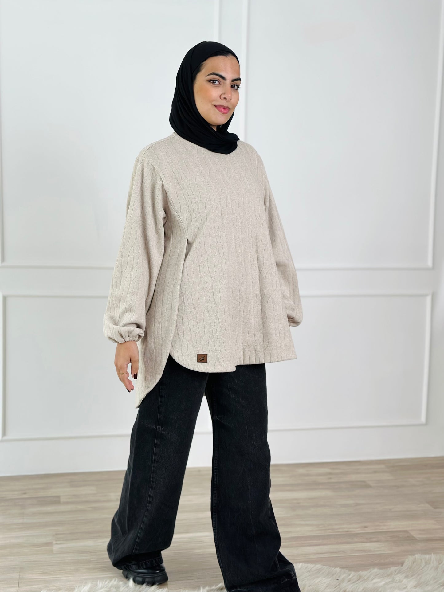 Curved top- baije