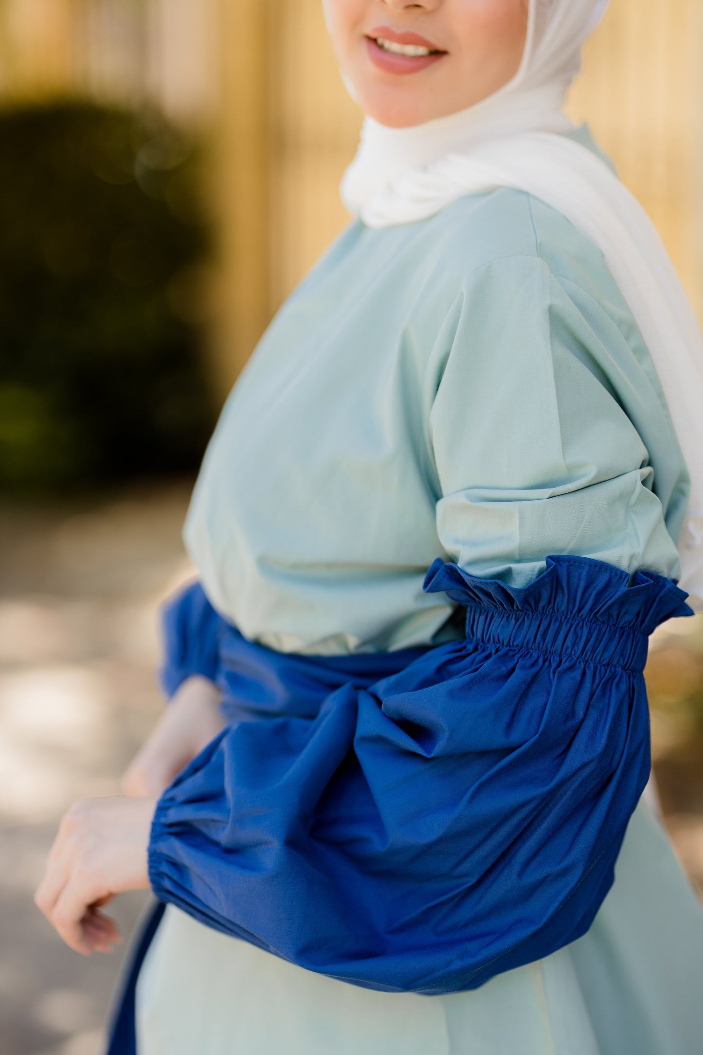 BALLOON SLEEVE BLOUSE ( MINT VS BLUE)